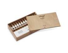 Load image into Gallery viewer, Davidoff Signature Toro