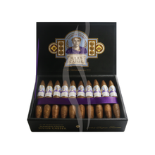 Load image into Gallery viewer, Diamond Crown Julius Caeser Perfecto