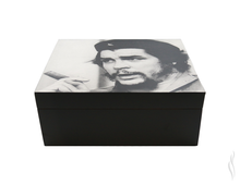 Load image into Gallery viewer, Che Humidor - Black/White