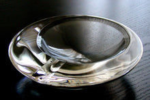 Load image into Gallery viewer, Prometheus Ashtray Luna Crystal Clear 1Cigar