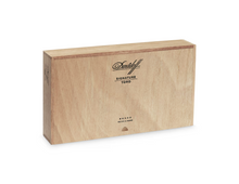 Load image into Gallery viewer, Davidoff Signature Toro
