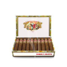 Charger l&#39;image dans la galerie, Romeo Y Julieta Short Churchill
